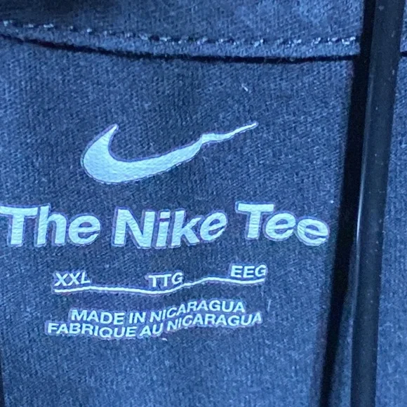 Men’s Nike t-shirt​​ - Picture 3 of 4